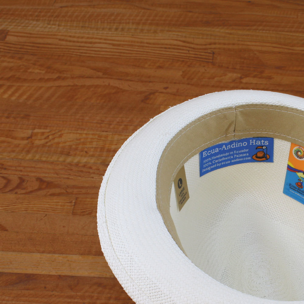 ショートブリムはさりげなく街に溶け込む